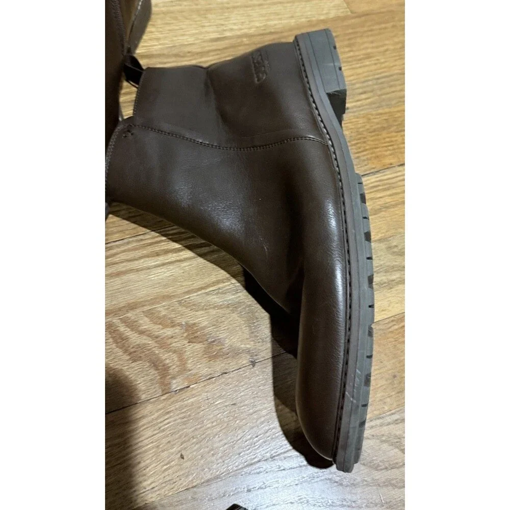 Guess men brown